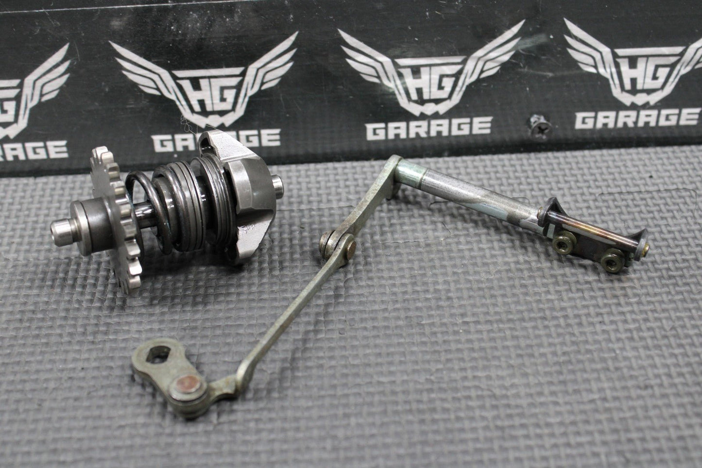 1999 2000 YAMAHA YZ125 OEM EXHAUST POWER VALVE LINKAGE PUSH ROD GOVERNOR GEAR - hggarage