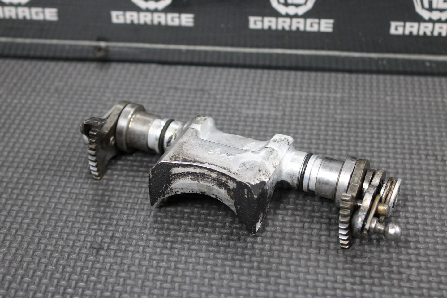 2000 KTM 250 EXC OEM COMPLETE ENGINE POWER VALVE EXHAUST VALVE 54637061444 - hggarage