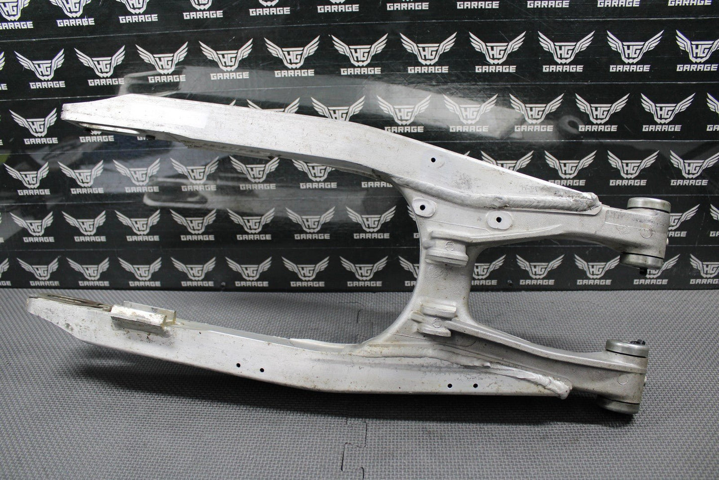 1988 HONDA CR125R OEM SWINGARM SWING ARM REAR SUSPENSION 52000 - KS6 - 830 GOOD! - hggarage