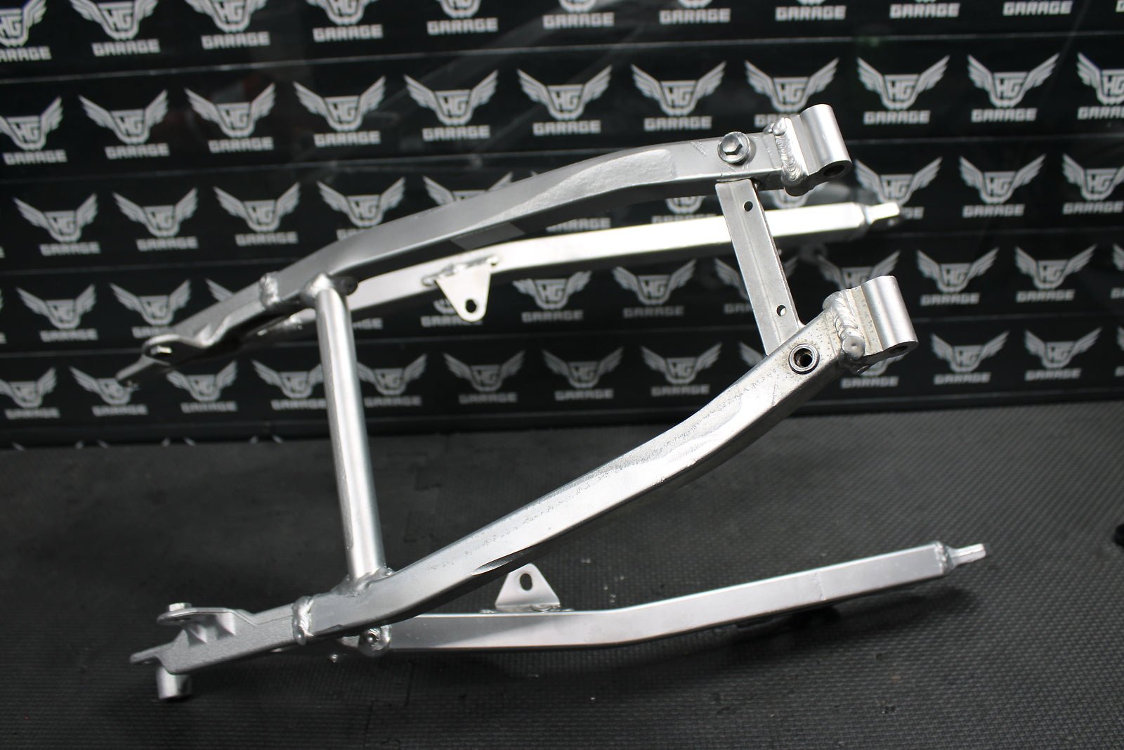 2009 Yamaha YZ450F OEM Rear Back Sub Frame Subframe Seat Rail 5XC - 21190 - L0 - 00 - hggarage