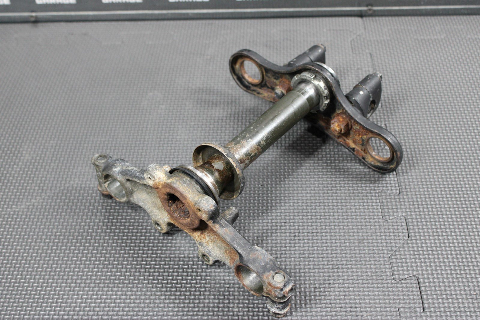 1985 YAMAHA PW80 83 - 85 OEM FRONT FORKS LOWER UPPER TRIPLE TREE STEM CLAMP - hggarage
