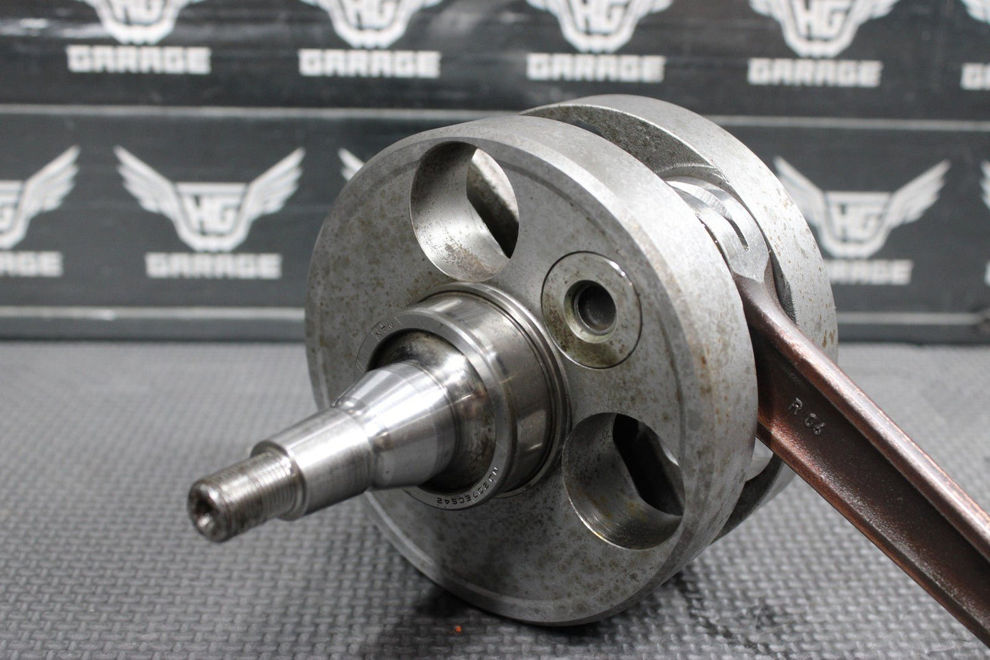 2000 KTM 250 EXC OEM ENGINE MOTOR CRANKSHAFT CRANK SHAFT 54630218100 GOOD! - hggarage