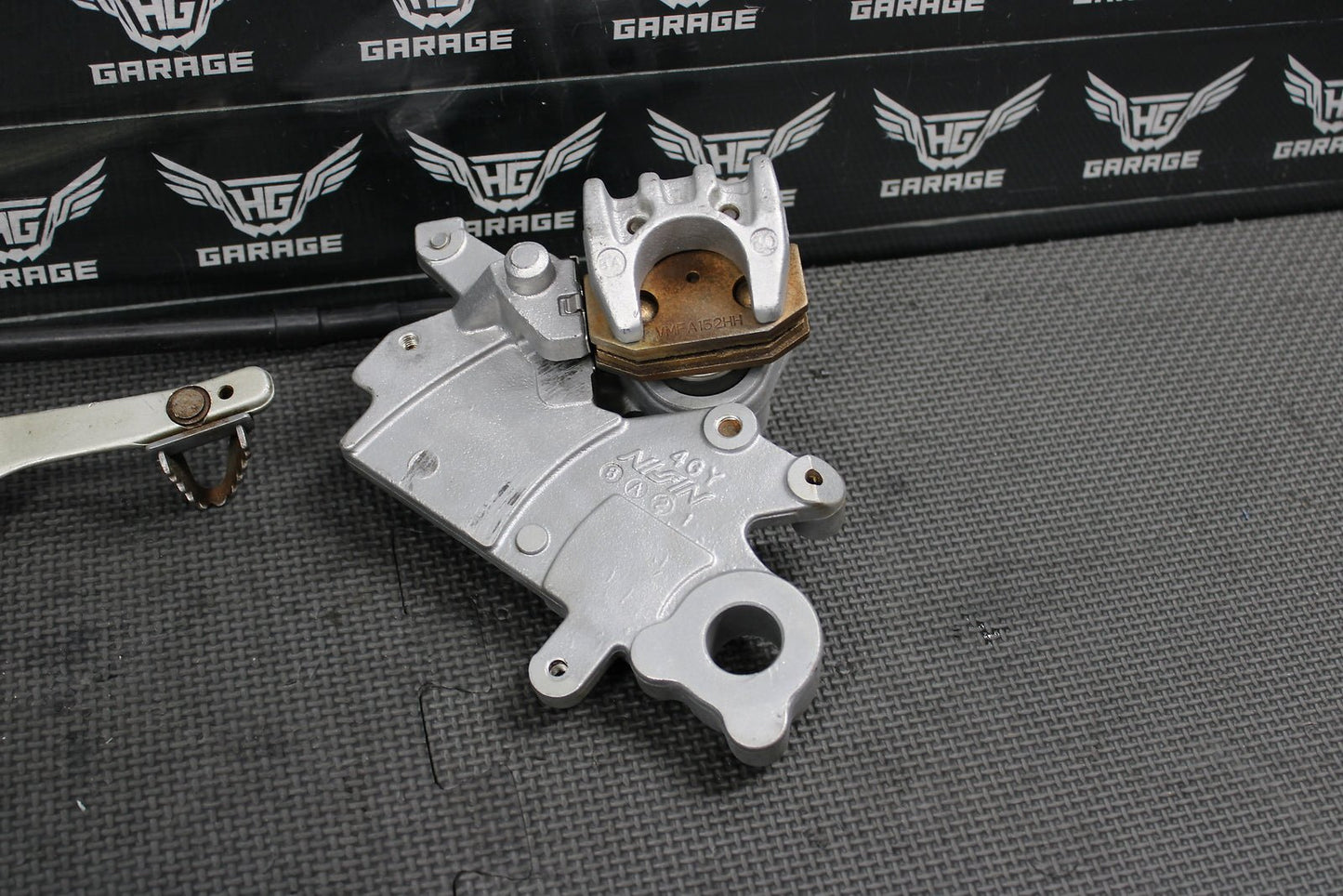 1998 YAMAHA YZ400F OEM NISSIN REAR BACK BRAKE CALIPER MASTER CYLINDER LEVER - hggarage