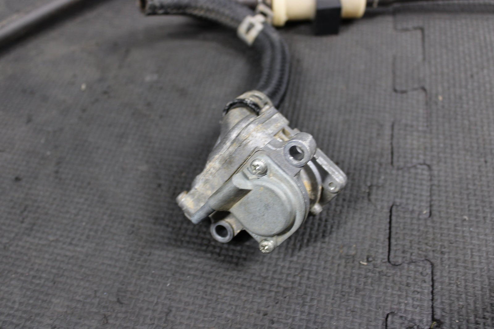 2009 HONDA CRF230L 2009 CRF230M OEM KEIHIN AIR SUCTION VALVE INTAKE SYSTEM FLOW - hggarage