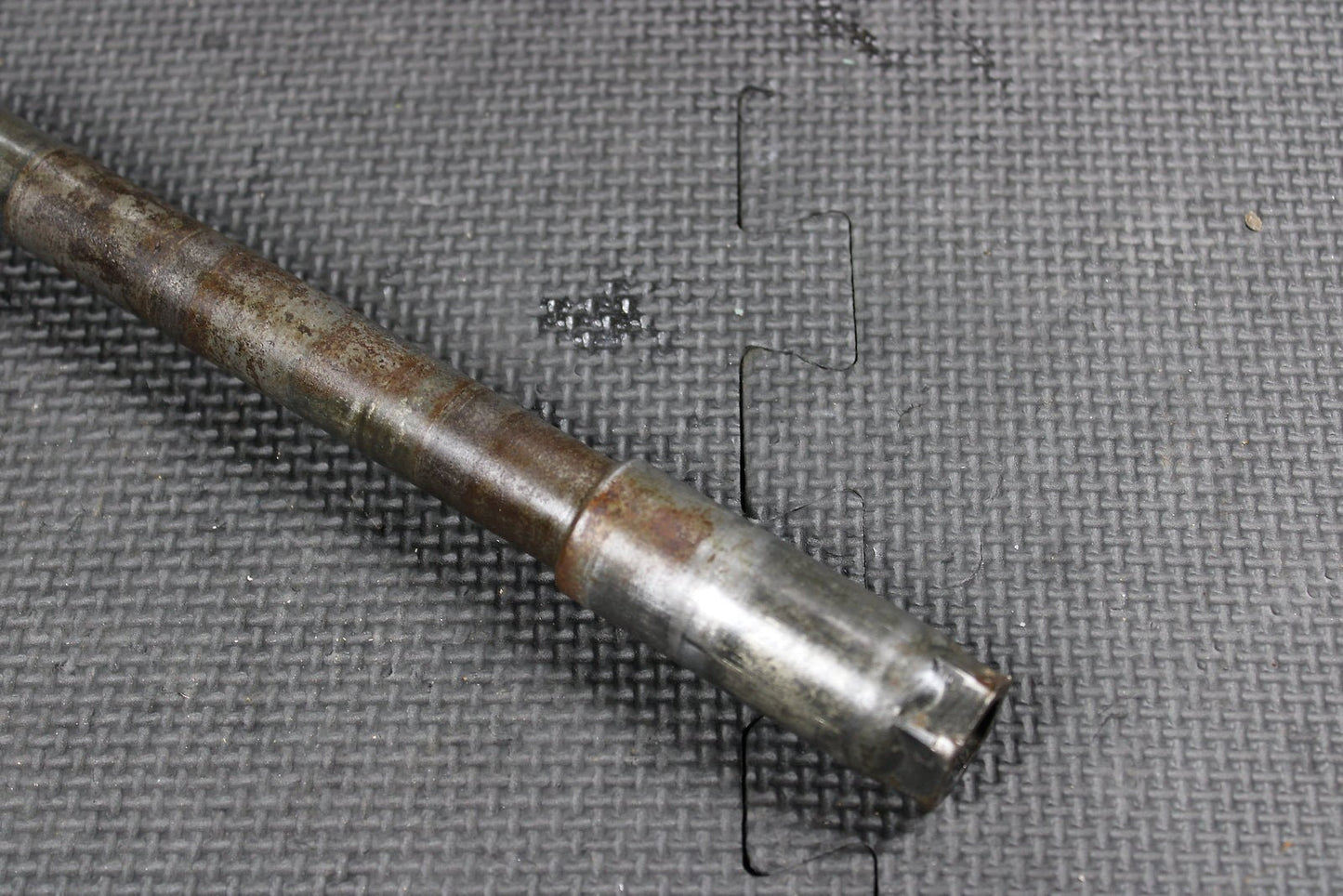 1999 YAMAHA YZ125 OEM FRONT WHEEL RIM AXLE PIVOT BOLT 5BE - 25181 - 00 - 00 - hggarage
