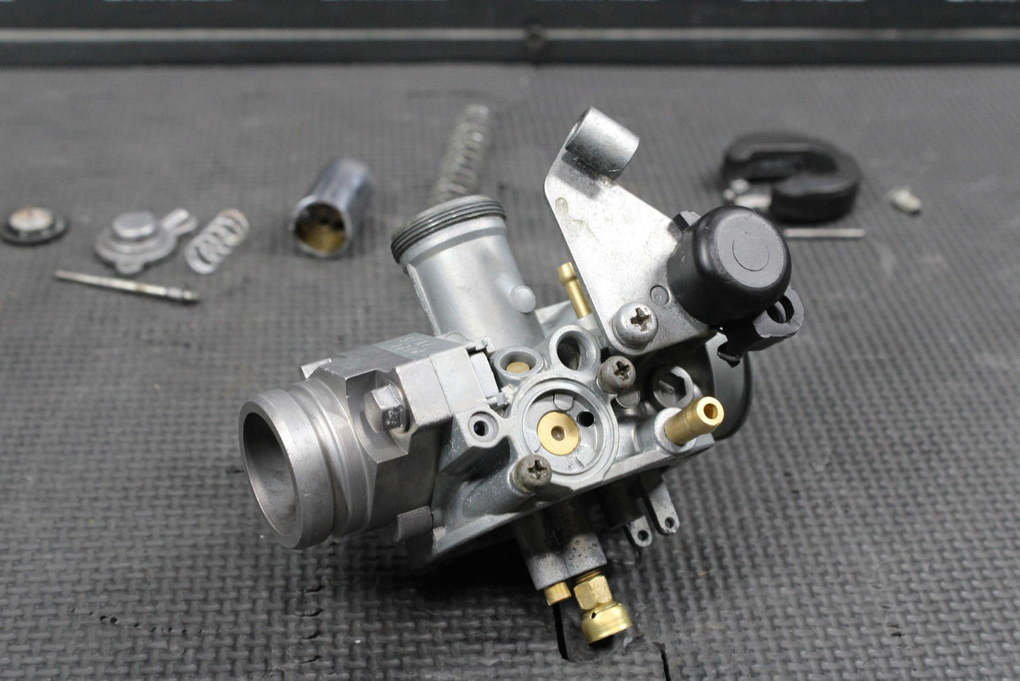 2008 KAWASAKI KLX140 KLX140L OEM KEIHIN CARB CARBURETOR 15004 - 0024 - hggarage