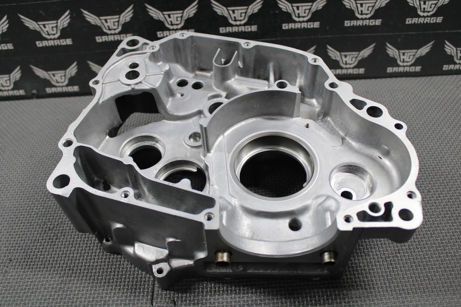 1991 HONDA 90 - 95 XR250R OEM RIGHT ENGINE CRANKCASE CRANK CASE 11100 - KZ1 - 671 MINT - hggarage