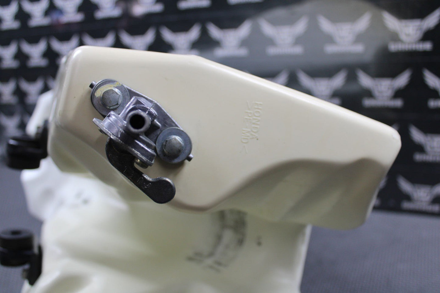 2001 HONDA CR500R OEM GAS FUEL TANK CELL PETROL RESERVOIR 17510 - MAC - 860 NICE!! - hggarage