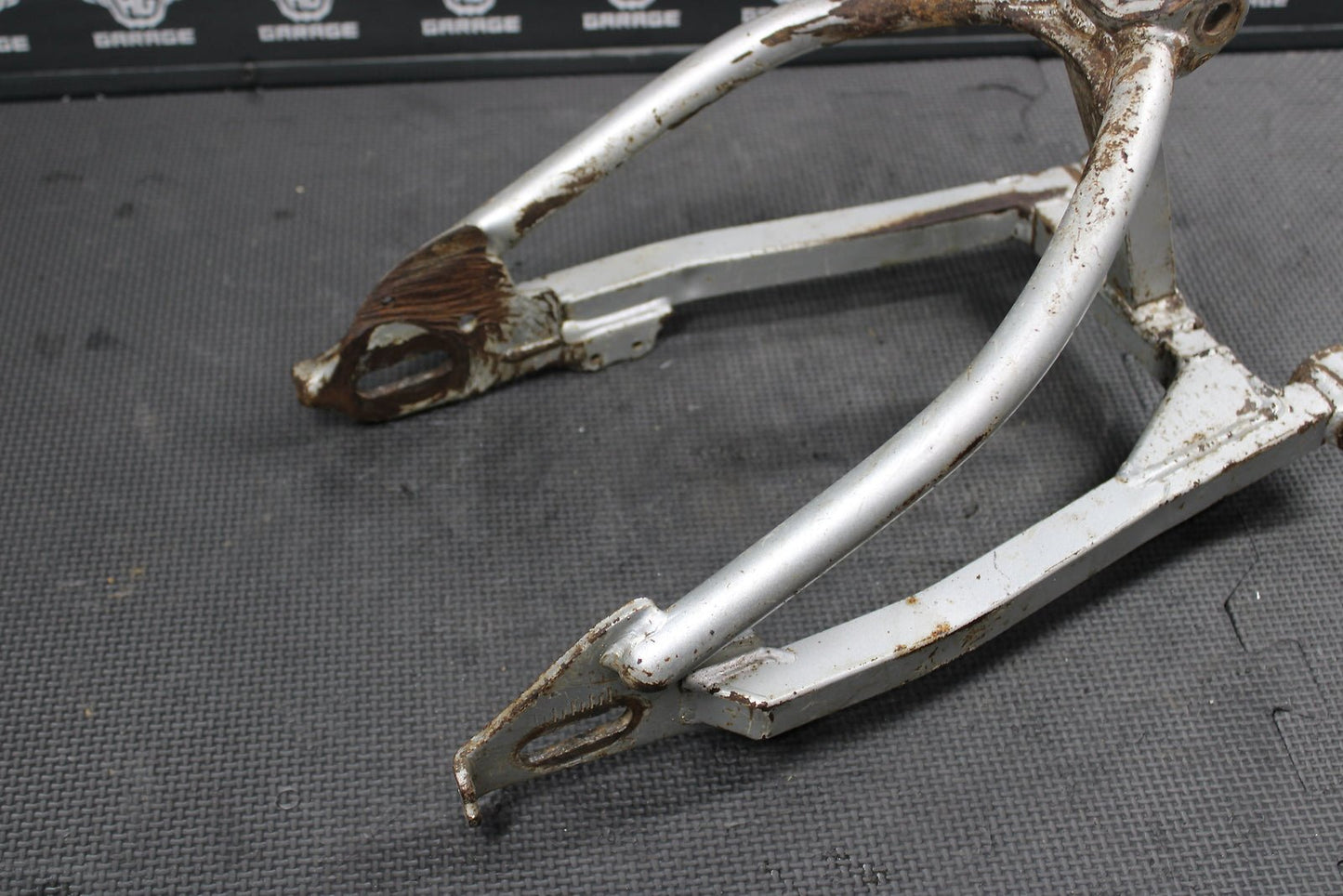 2000 YAMAHA 00 - 03 TTR90 03 - 07 TTR90E OEM SWINGARM SWING ARM SUSPENSION - hggarage