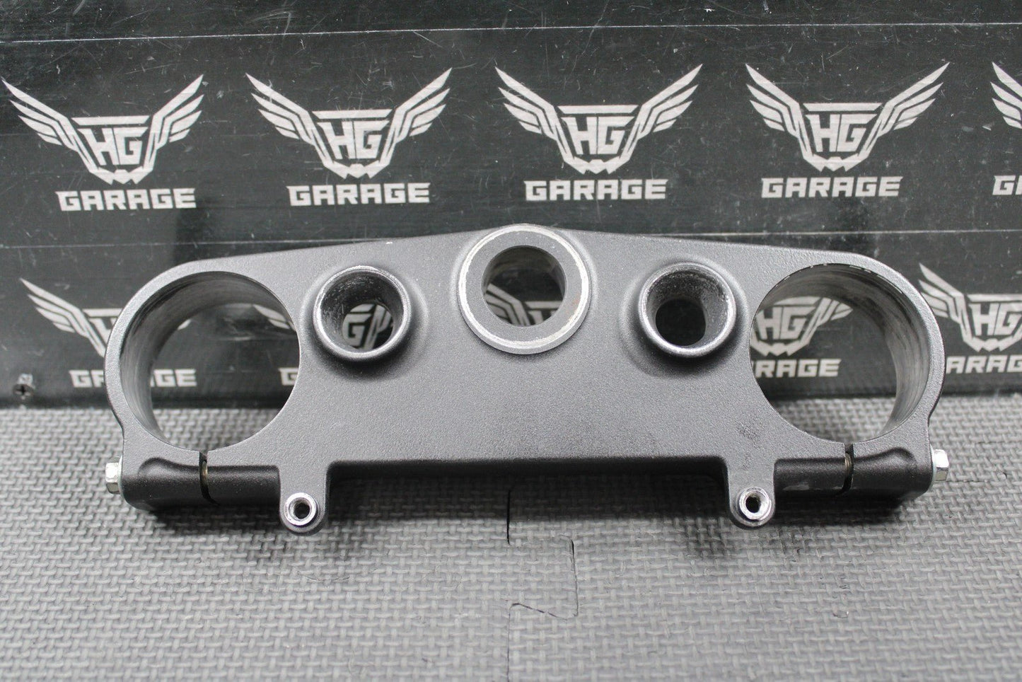 2019 SUZUKI RMZ250 OEM FRONT FORK UPPER TRIPLE TREE CLAMP BRACKET 51311 - 46K00 - hggarage