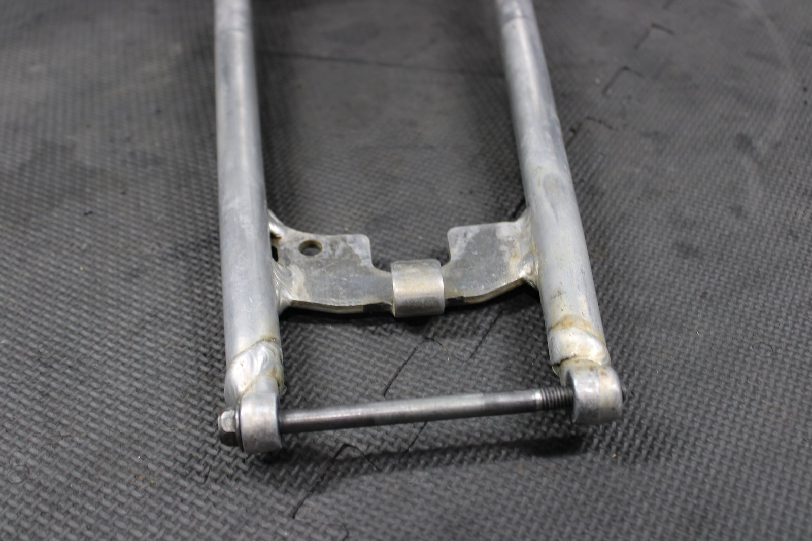 2006 HONDA CRF250R OEM REAR BACK SUB FRAME SUBFRAME 50200 - KRN - 850 - hggarage