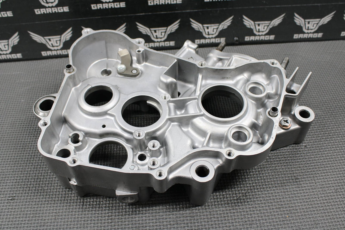 1999 99 - 02 HONDA CR125R OEM RIGHT ENGINE MOTOR CRANKCASE CRANK CASE BLOCK MINT! - hggarage