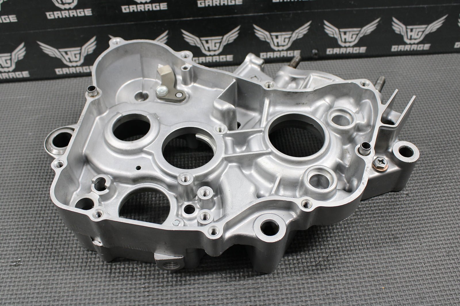 1999 99 - 02 HONDA CR125R OEM RIGHT ENGINE MOTOR CRANKCASE CRANK CASE BLOCK MINT! - hggarage
