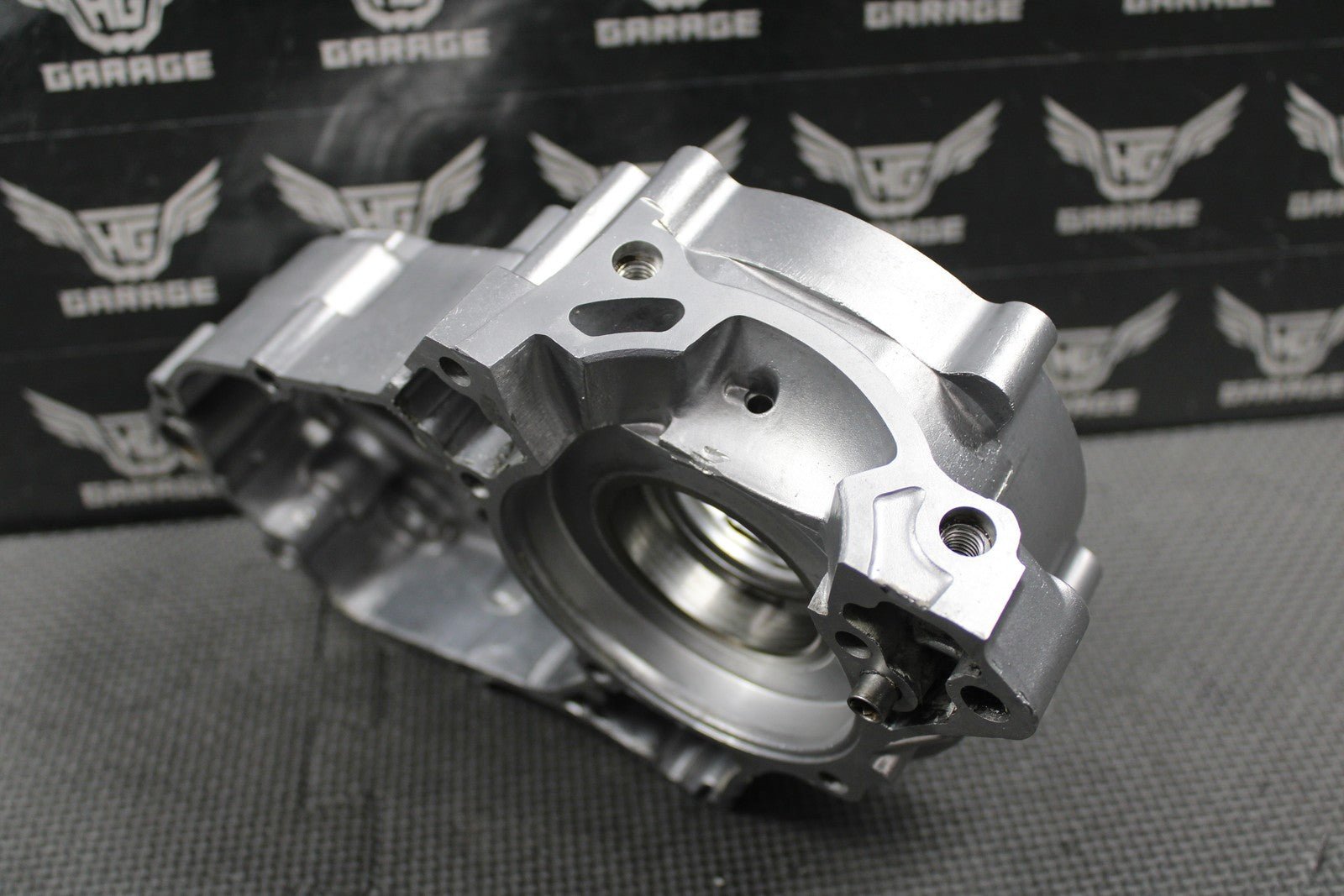 2015 KAWASAKI 14 - 21 KX85 KX100 OEM LEFT ENGINE CRANKCASE CRANK CASE 14001 - 0737 - hggarage