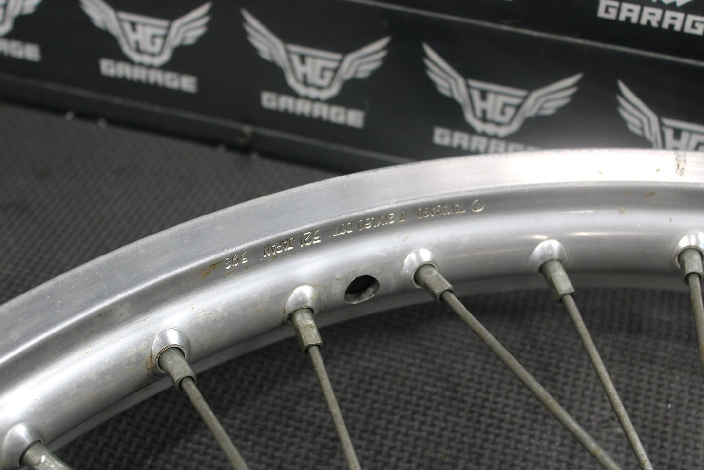 1999 Honda CR500R OEM Takasago Front Wheel Rim Hub Assembly 44650 - Mac - 680 - hggarage