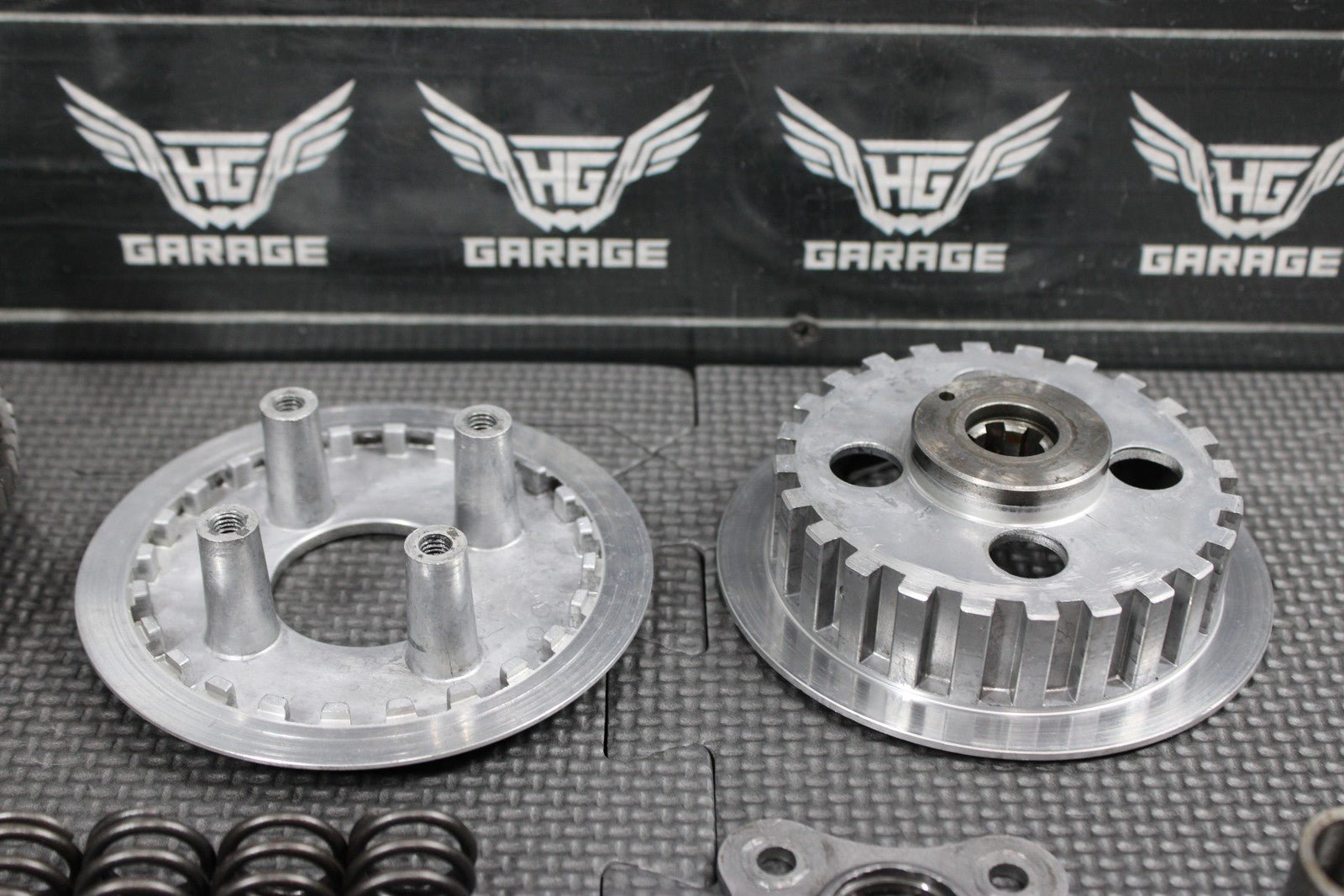 1991 87 - 95 HONDA CR80R OEM COMPLETE CLUTCH W PLATES BASKET HUB 22100 - GC4 - 600 - hggarage
