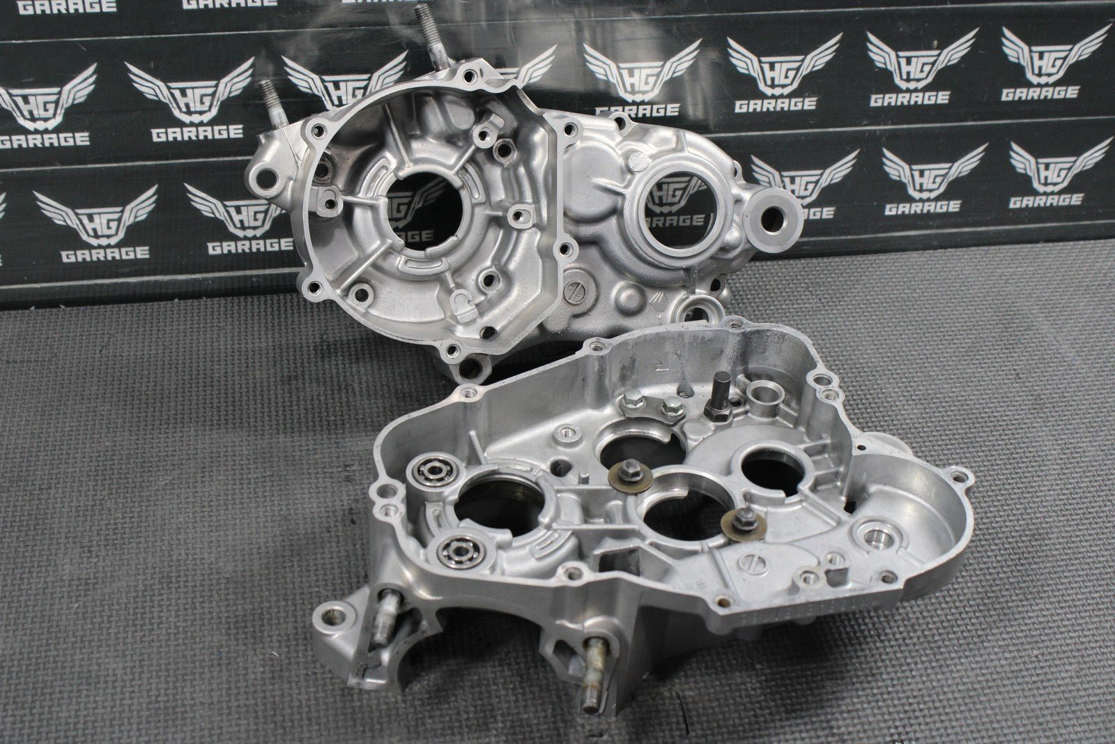 2012 KAWASAKI 08 - 13 KX85 OEM LEFT RIGHT ENGINE MOTOR CRANKCASE CASES BLOCK - hggarage