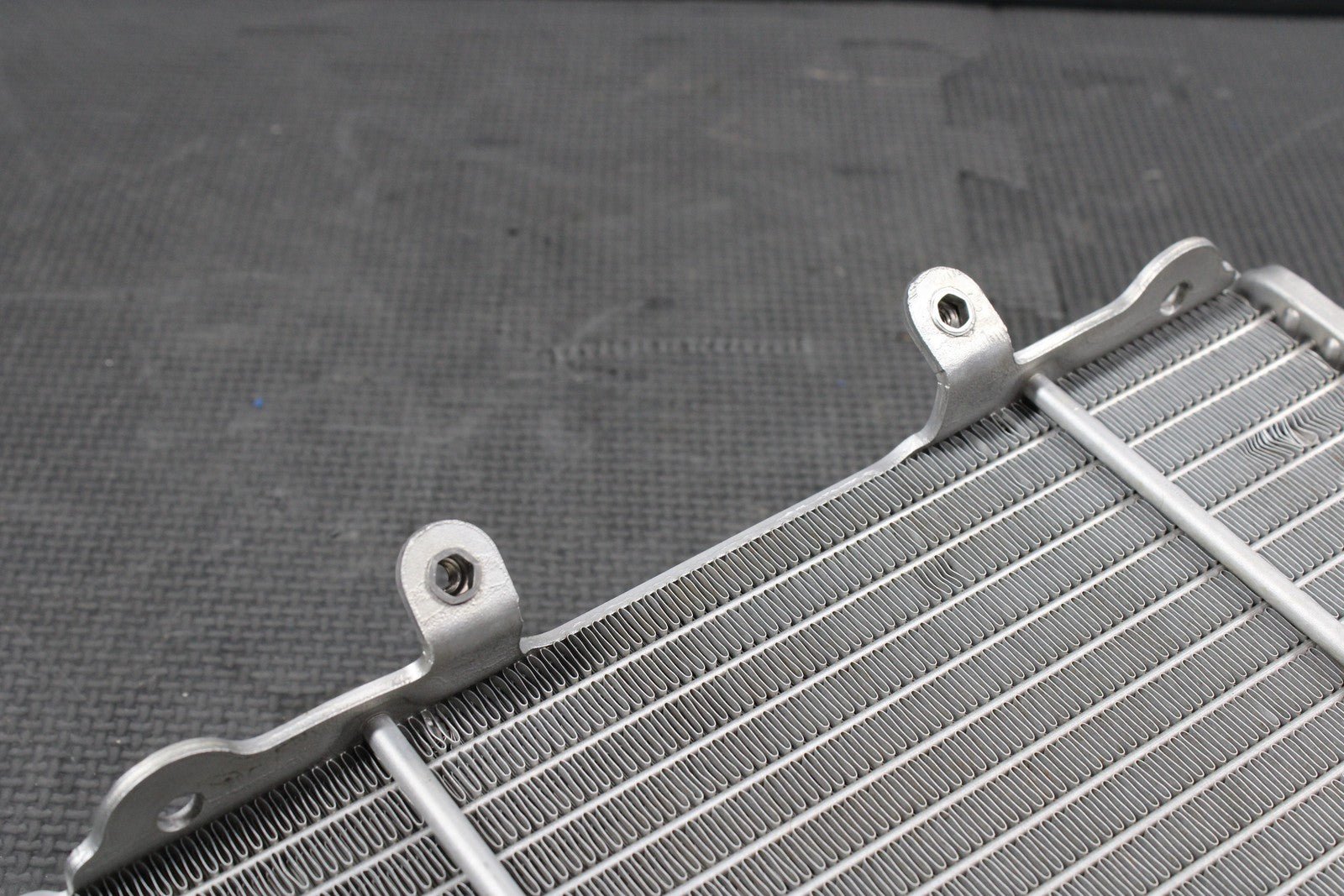 2013 HUSQVARNA TE511 OEM ENGINE LEFT SIDE MOTOR COOLING COOLER RADIATOR 8000H741 - hggarage