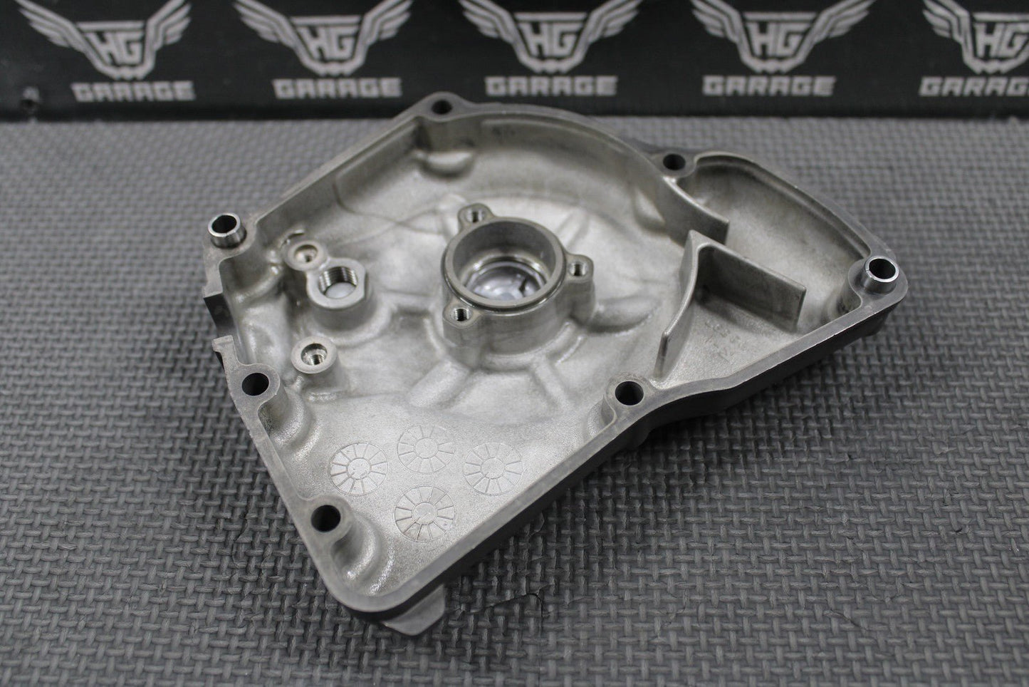 2019 SUZUKI RMZ250 OEM LEFT CASE STATOR GENERATOR MAGNETO COVER 11351 - 49H10 - hggarage