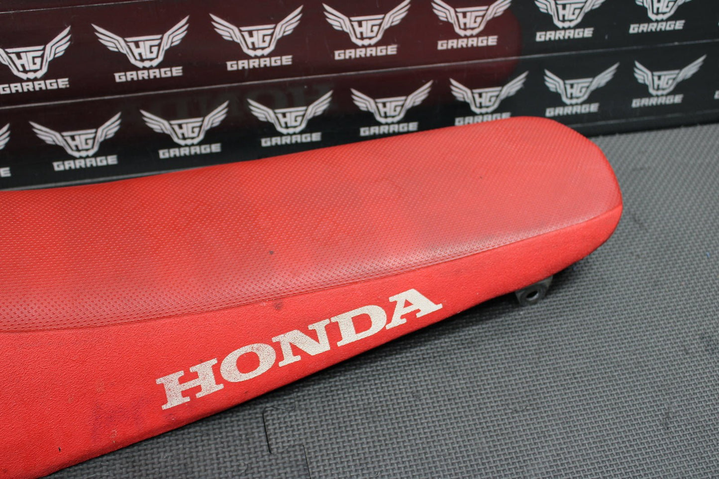 2009 HONDA CRF450R OEM SEAT SADDLE 77100 - MEN - A30 - hggarage