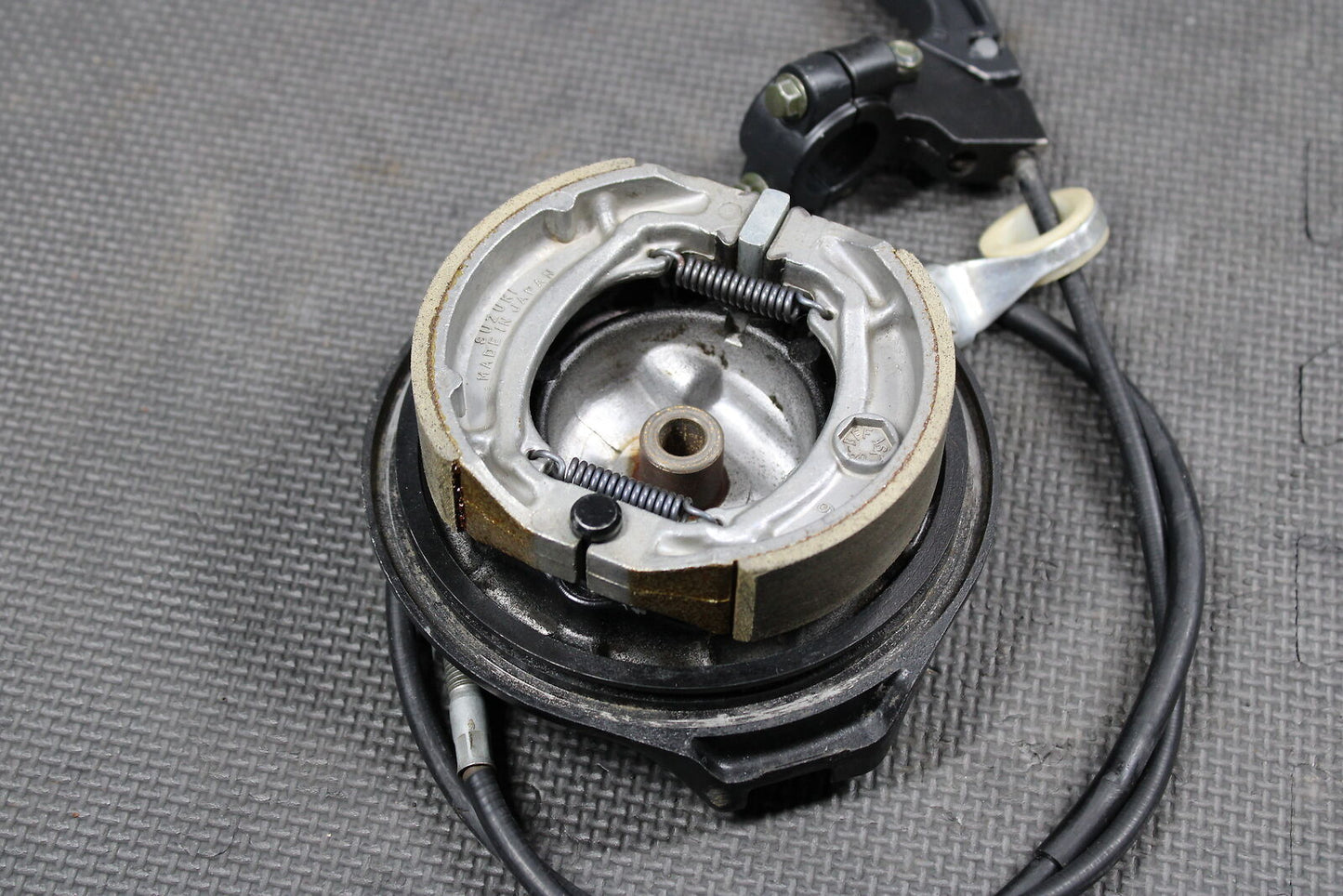 2000 SUZUKI DS80 1983 / 85-00 OEM FRONT BRAKE DRUM ASSEMBLY NICE! 54210-46002