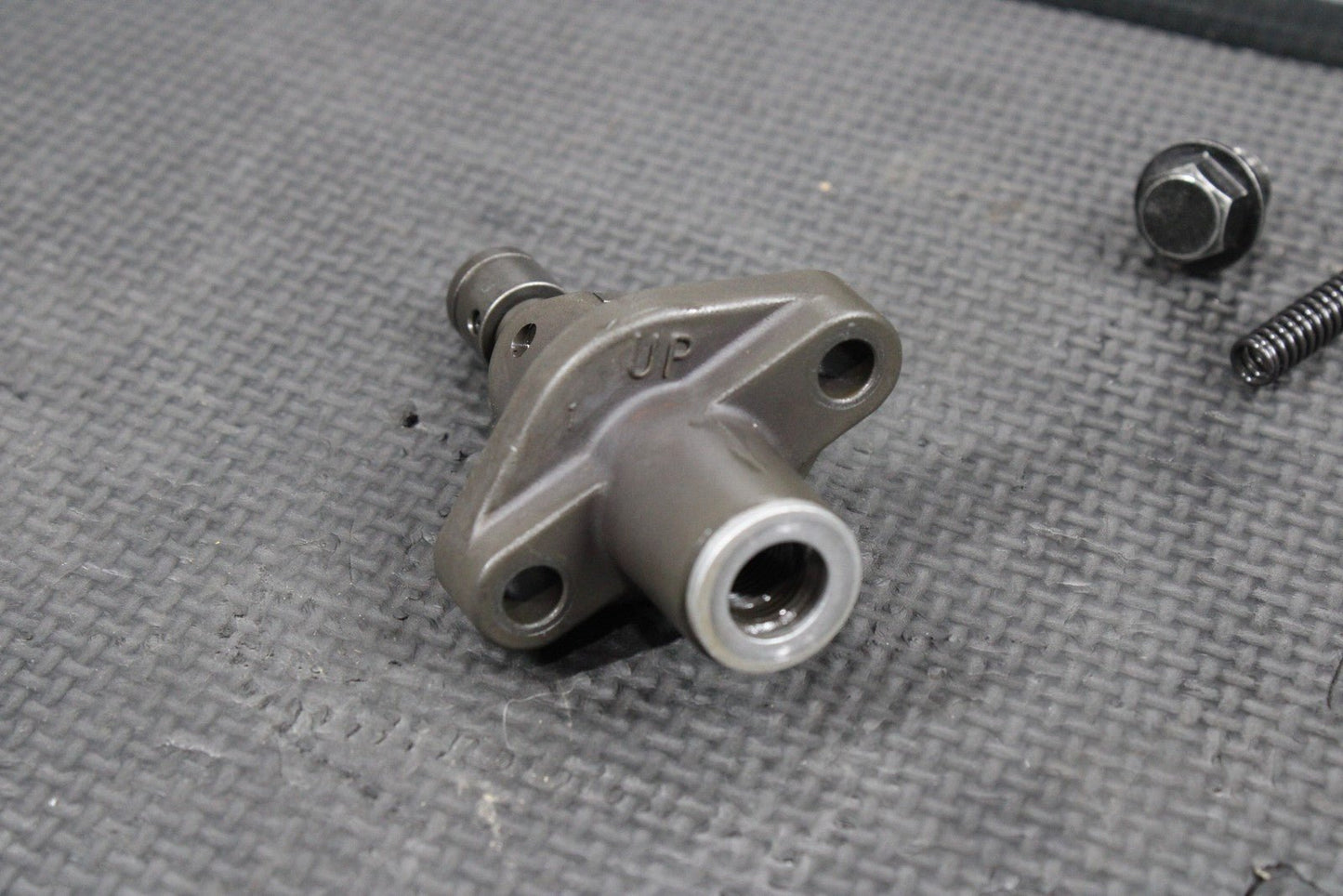 2000 SUZUKI DRZ400 DRZ400E OEM CAM CHAIN CAMSHAFT TENSIONER 12830 - 29F01 - hggarage