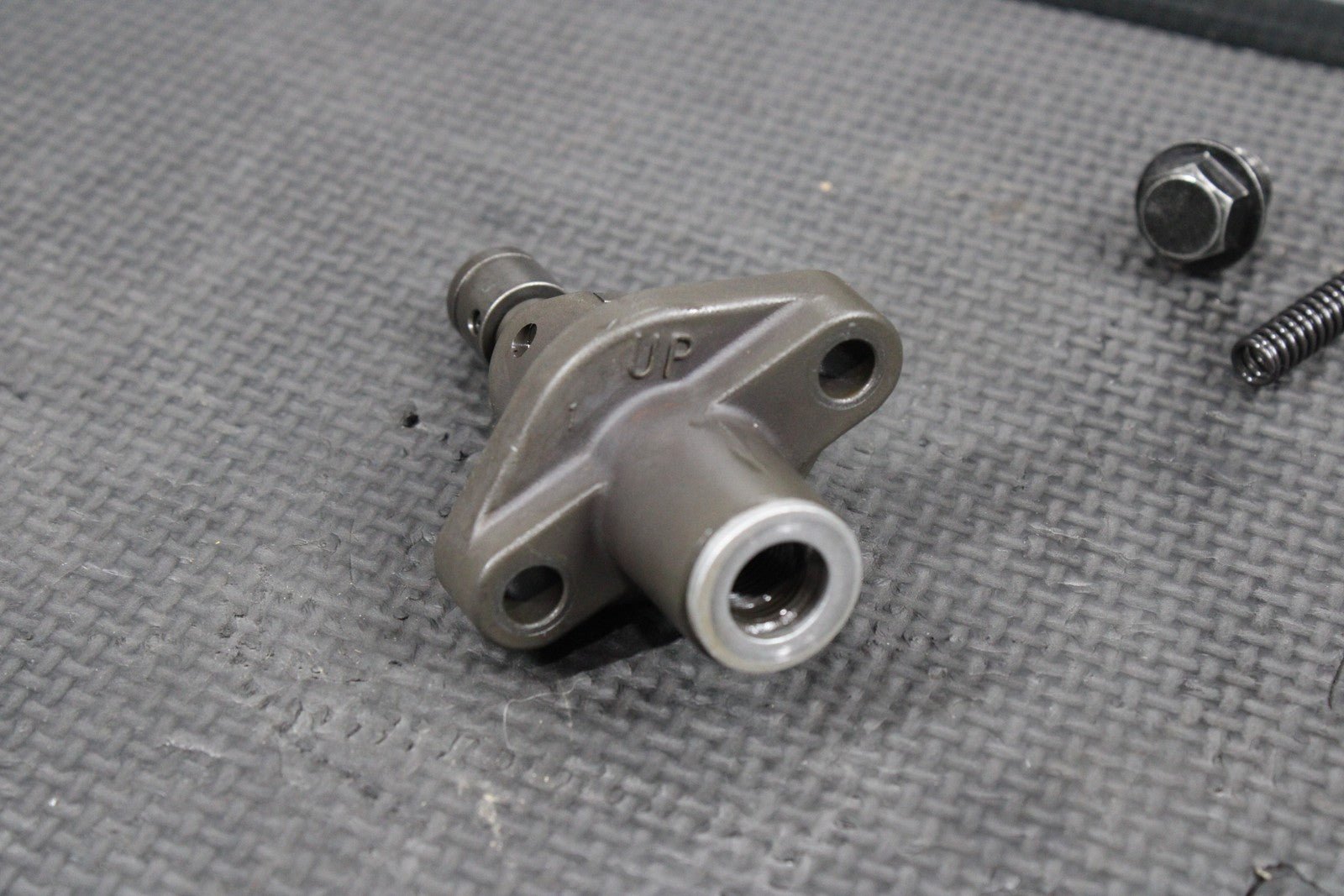 2000 SUZUKI DRZ400 DRZ400E OEM CAM CHAIN CAMSHAFT TENSIONER 12830 - 29F01 - hggarage