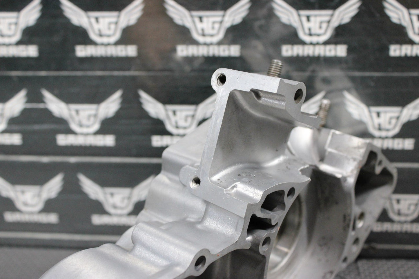 2001 SUZUKI RM80 OEM LEFT ENGINE MOTOR CRANKCASE CRANK CASES BLOCK 11300 - 03812 - hggarage