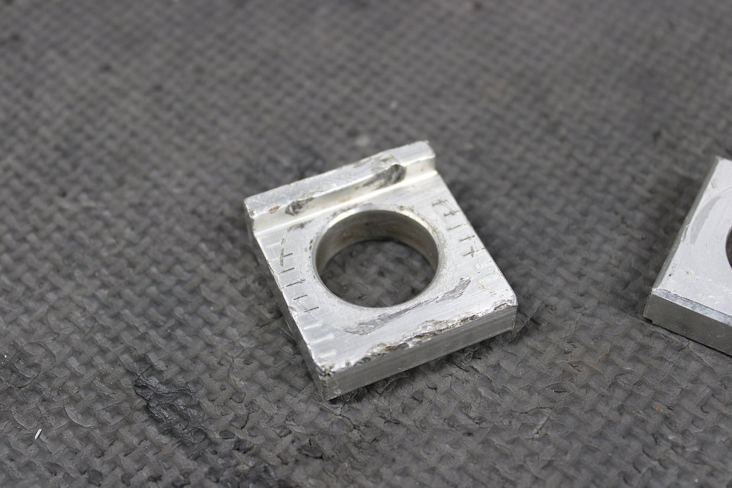 2005 Yamaha YZ250F OEM Rear Axle Back Wheel Rim Pivot Bolt Axel 1C3 - 25381 - 90 - 00 - hggarage