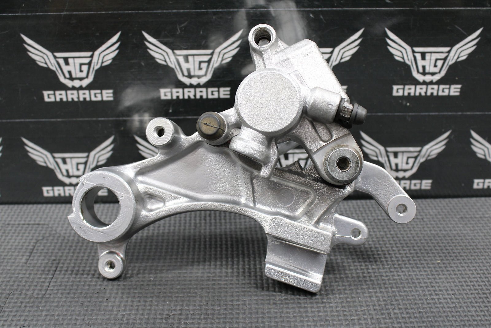 1998 YAMAHA YZ125 YZ250 OEM NISSIN REAR BACK BRAKE CALIPER 5DH - 2580W - 00 - 00 NICE - hggarage