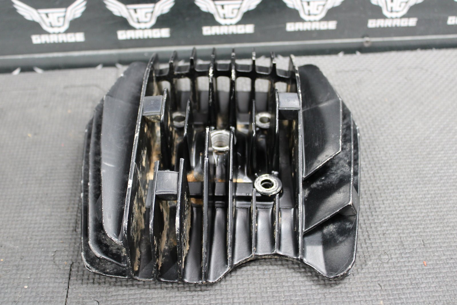 1991 YAMAHA RT180 90 - 98 OEM CYLINDER HEAD COVER DOME CHAMBER 5L9 - 11311 - 00 - hggarage