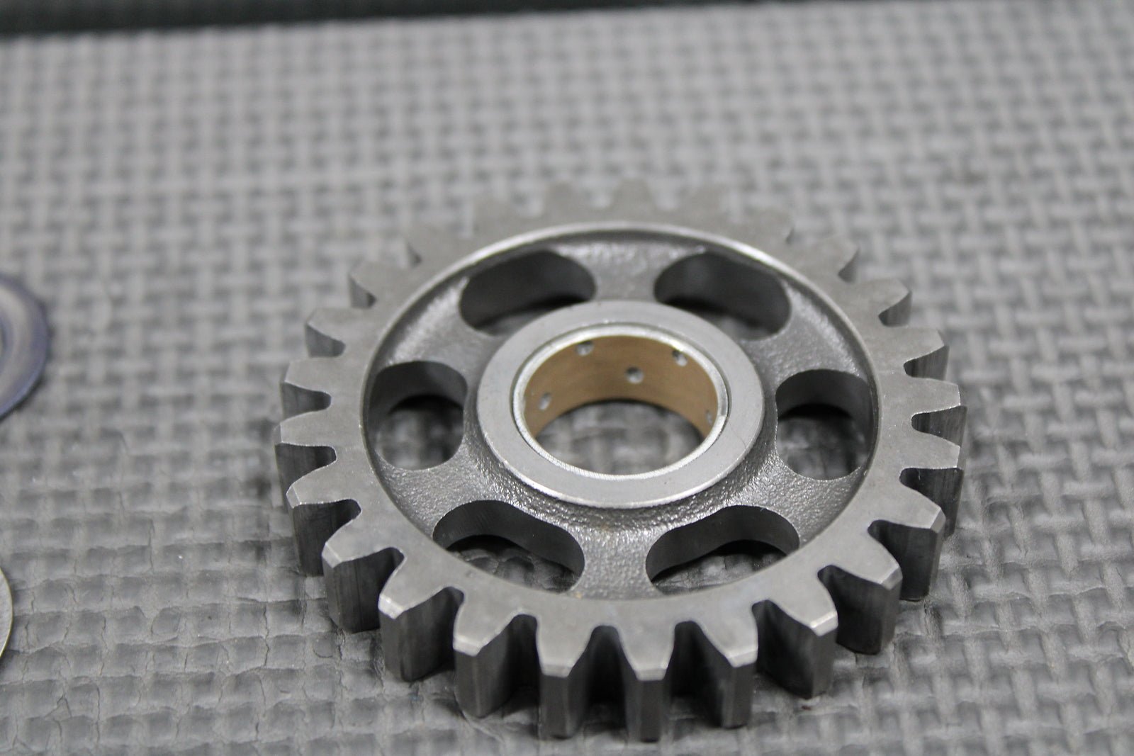 1985 HONDA CR125R OEM KICKSTART KICK START SHAFT W IDLER GEAR 28210 - KA3 - 710 - hggarage