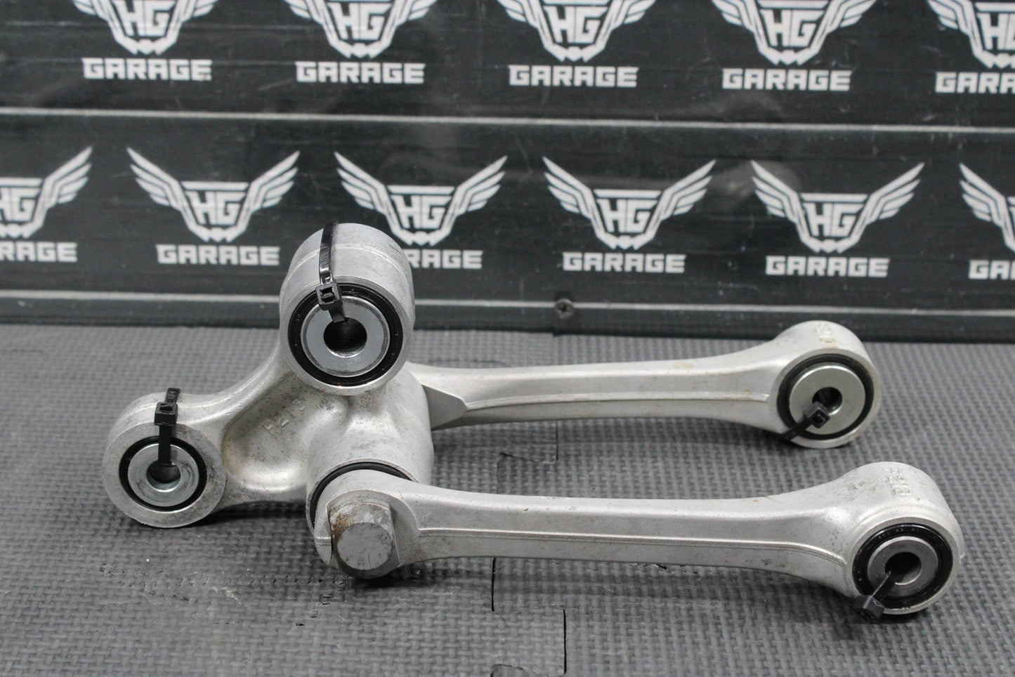 2023 HONDA CRF250R OEM REAR SHOCK LINKAGE LINKS RELAY ARM SWINGARM GOOD! - hggarage