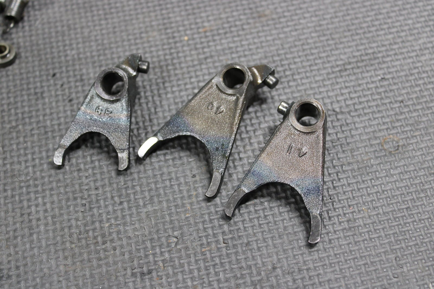 2001 KAWASAKI KX100 KX80 KX85 OEM ENGINE TRANSMISSION TRANNY ASSEMBLY GEARS - hggarage