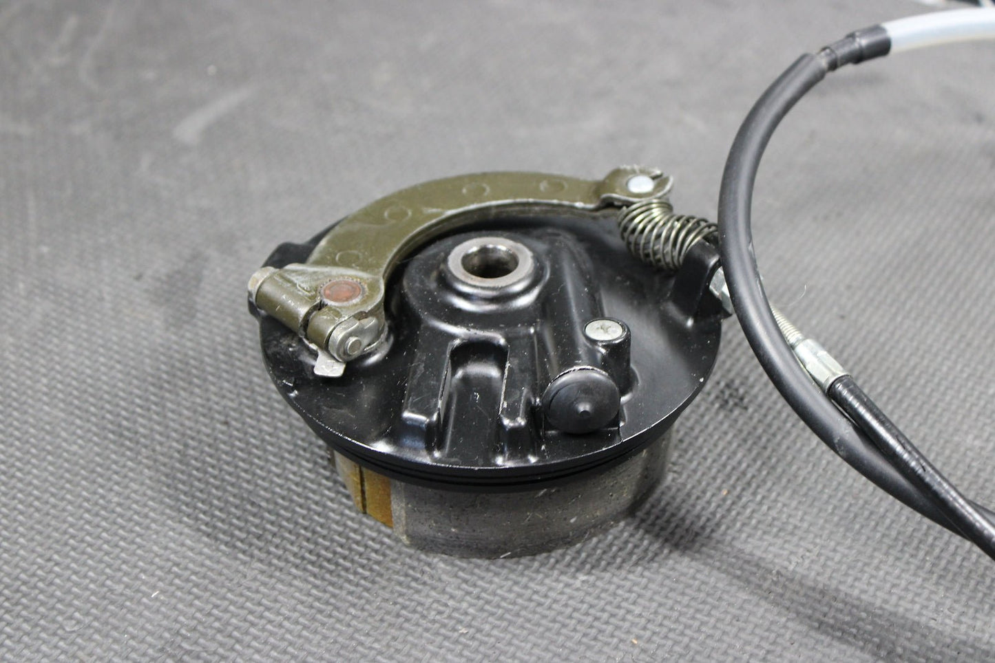 2001 Honda XR200R 84 - 88 / 1990 1991 / 93 - 02 OEM Front Brake Caliper 06430 - Gbj - J1 - hggarage