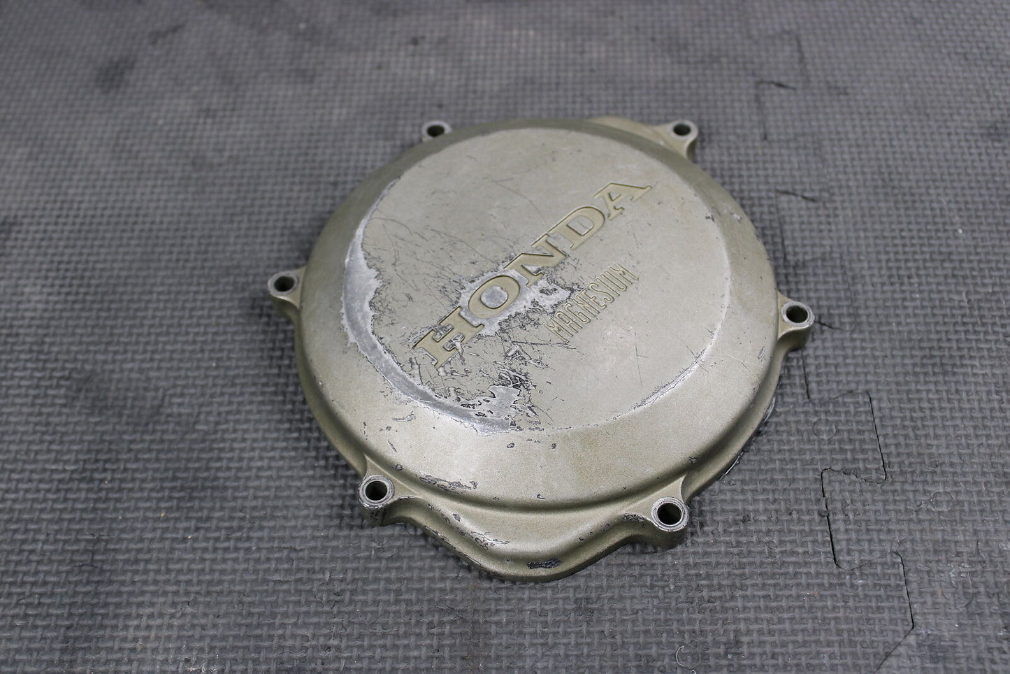 2002 HONDA CRF450R OEM OUTER ENGINE MOTOR SIDE CLUTCH COVER 11351-MEB-670