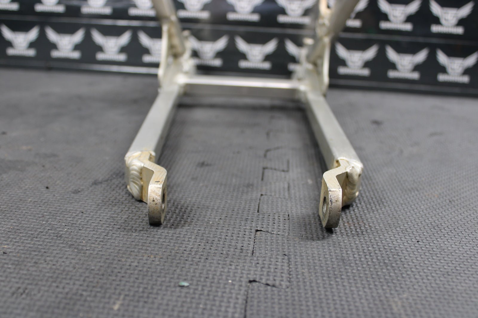 1999 SUZUKI 96 - 00 RM125 RM250 OEM REAR BACK SUB FRAME SUBFRAME 41200 - 36E00 - hggarage