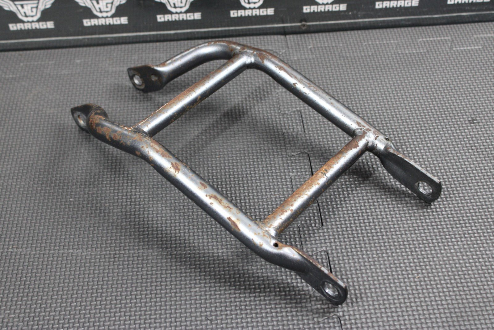 2005 SUZUKI DR200SE OEM LOWER BOTTOM ENGINE SKID PLATE GUARD SHIELD 42510 - 44AA1 - hggarage