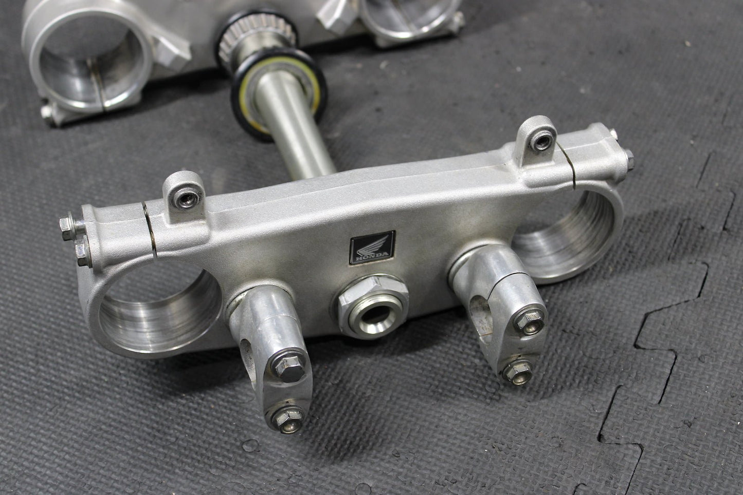 2013 HONDA CRF450R OEM FRONT FORKS LOWER UPPER TRIPLE TREE STEM CLAMP NICE! - hggarage