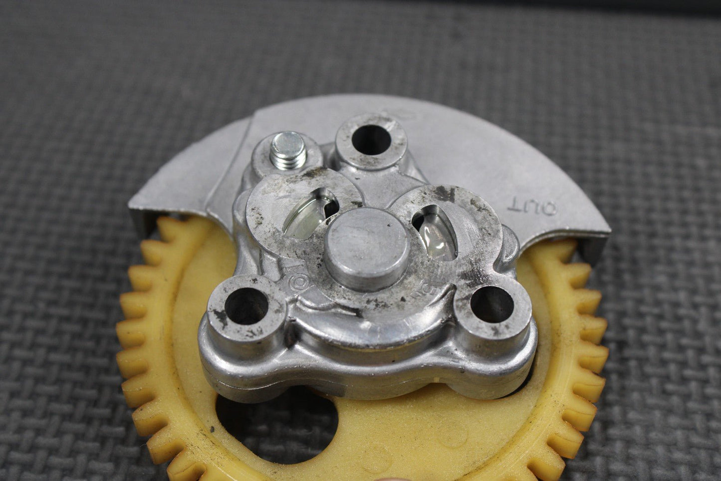 1987 YAMAHA TW200 OEM ENGINE MOTOR OIL PUMP GEAR 5H0 - 13300 - 02 - 00 - hggarage