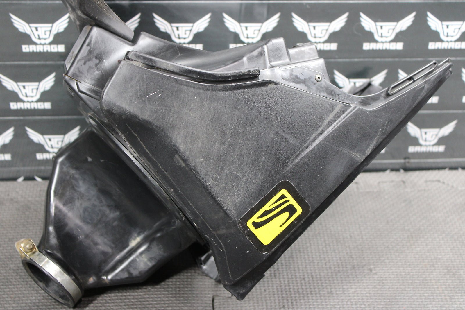 2008 YAMAHA YZ450F OEM AIRBOX INTAKE AIR CLEANER CASE LOUD MOUTH INTAKE BILLET - hggarage