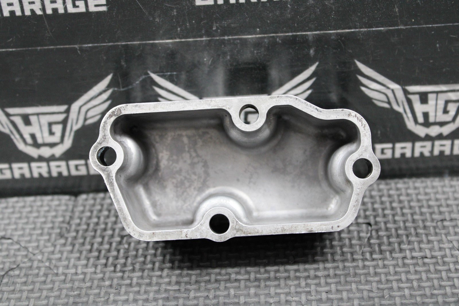 1987 1988 HONDA CR125R OEM ATAC EXHAUST MANIFOLD SUB CHAMBER COVER 18331 - KS6 - 700 - hggarage