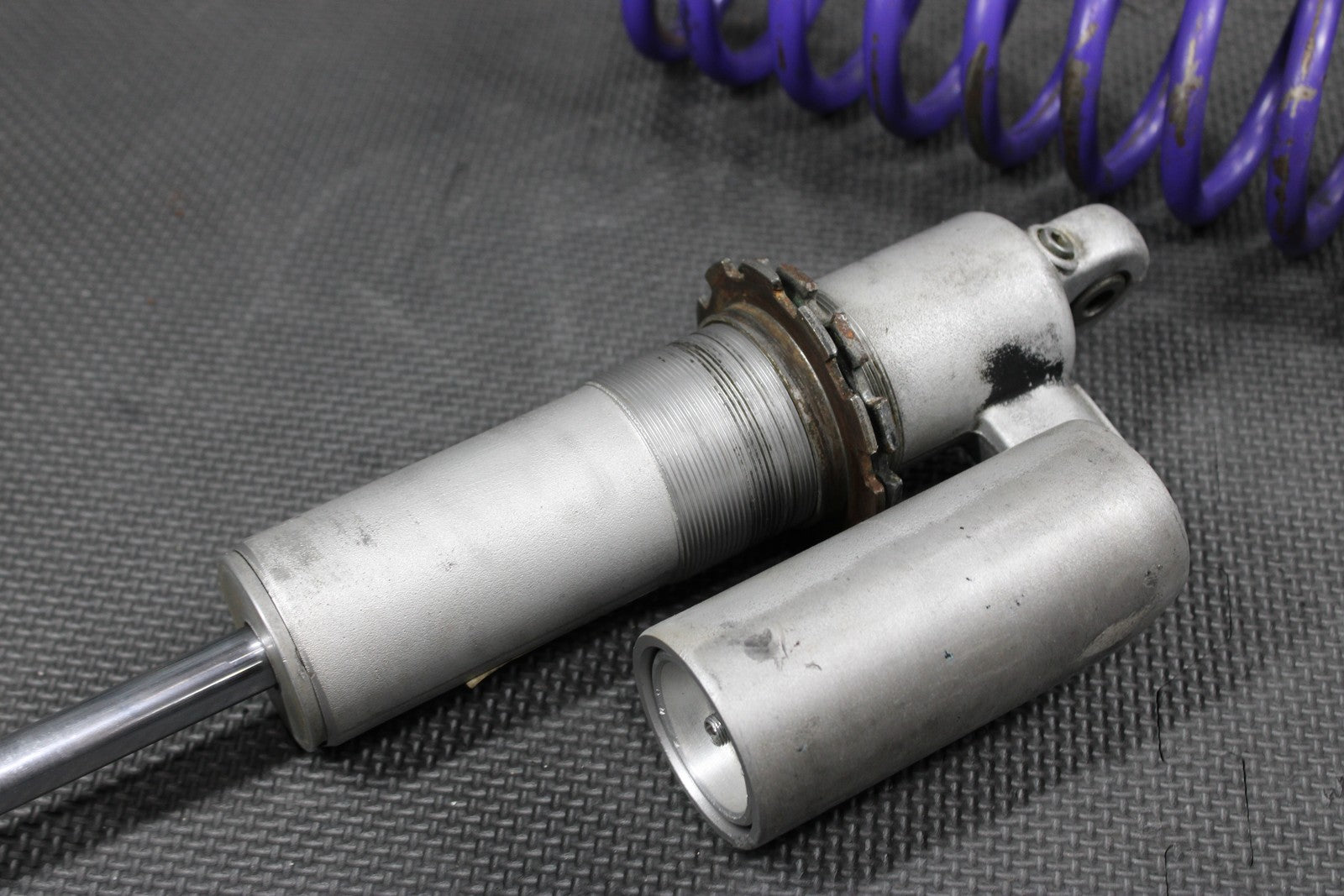 1997 KAWASAKI KX250 OEM REAR BACK SHOCK ABSORBER SUSPENSION NEEDS REBUILD! - hggarage