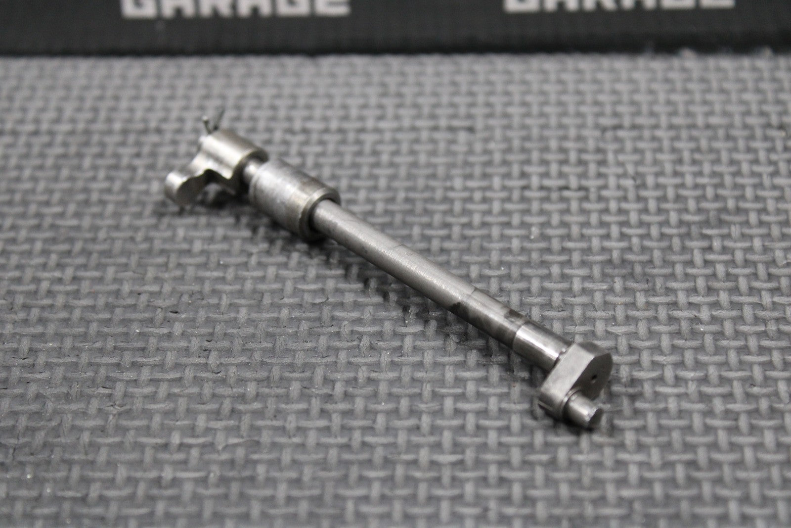 1988 88 - 91 HONDA CR250R OEM EXHAUST VALVE CAM SPINDLE & FOLLOWER 19351 - KS7 - 830 - hggarage