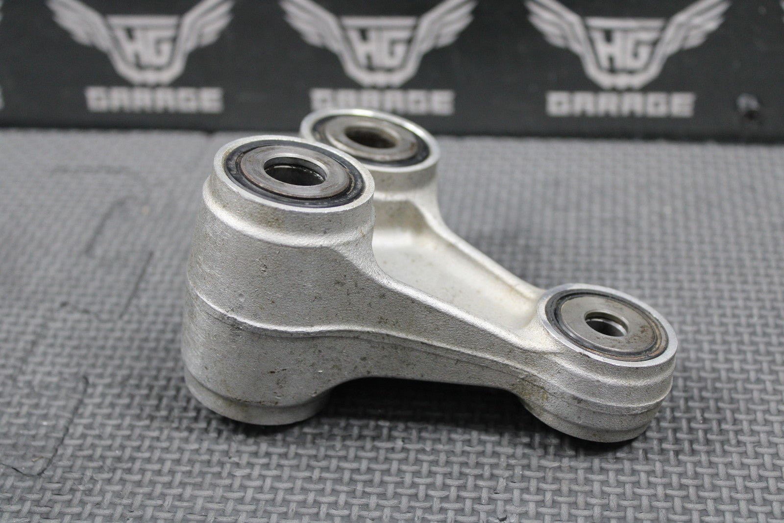 2020 SUZUKI 19 - 25 RMZ250 RMZ450 OEM REAR SHOCK LINKAGE LEVER ARM 62600 - 37880 - hggarage