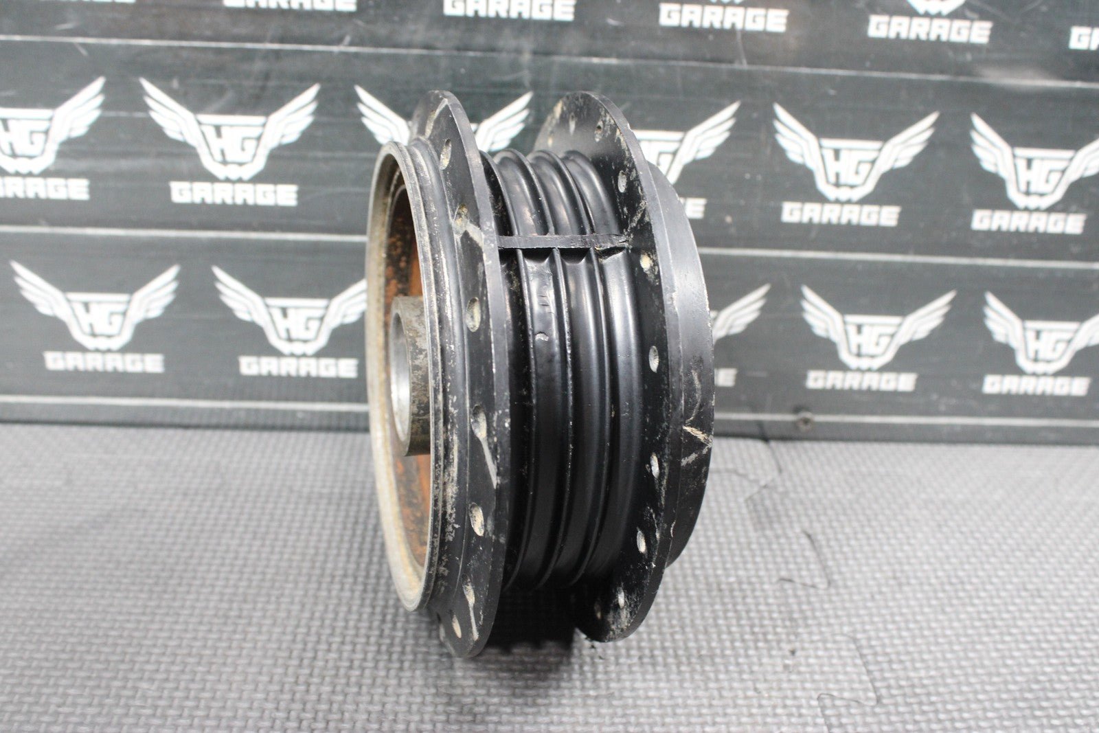 1997 93 - 98 YAMAHA RT100 OEM REAR BACK WHEEL RIM HUB 18A - 25311 - 00 - 98 - hggarage