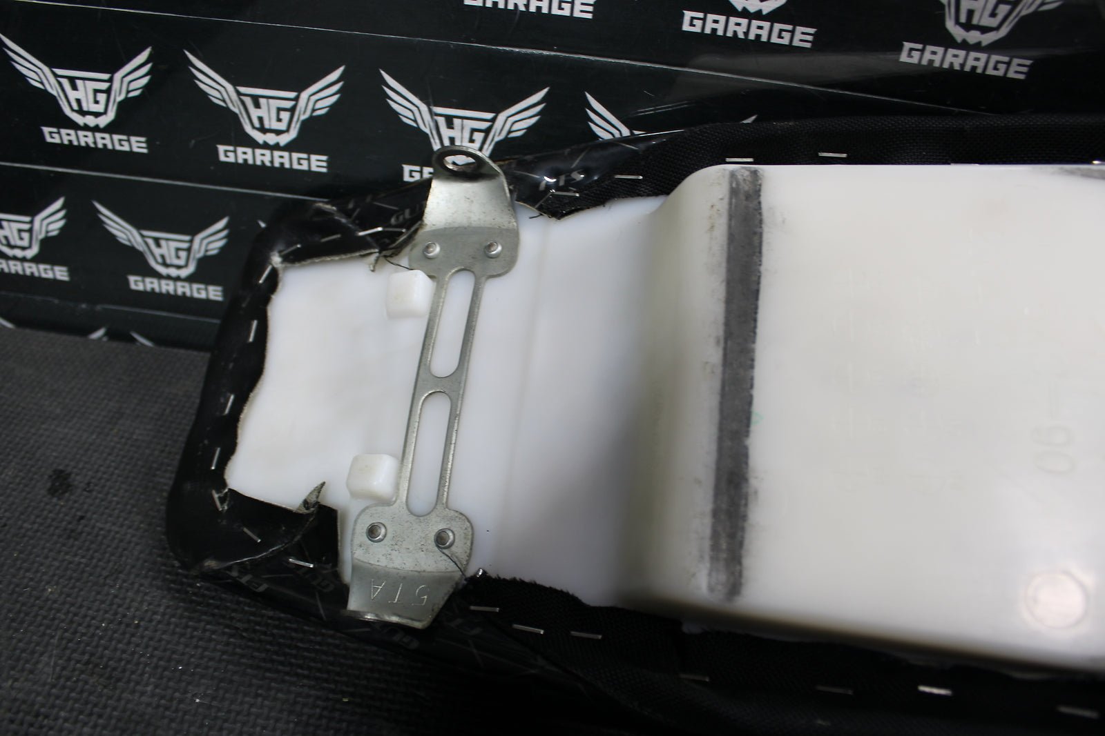 2007 YAMAHA YZ250F YZ450F OEM SEAT SADDLE CUSHION ASSEMBLY 2S2 - 24710 - 81 - 00 - hggarage
