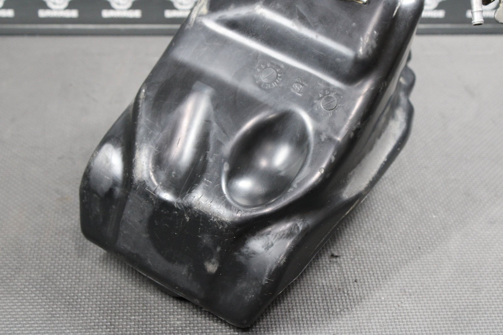 2003 Honda CRF450R OEM Gas Fuel Tank Cell Petrol Reservoir 17510 - Meb - 670 - hggarage
