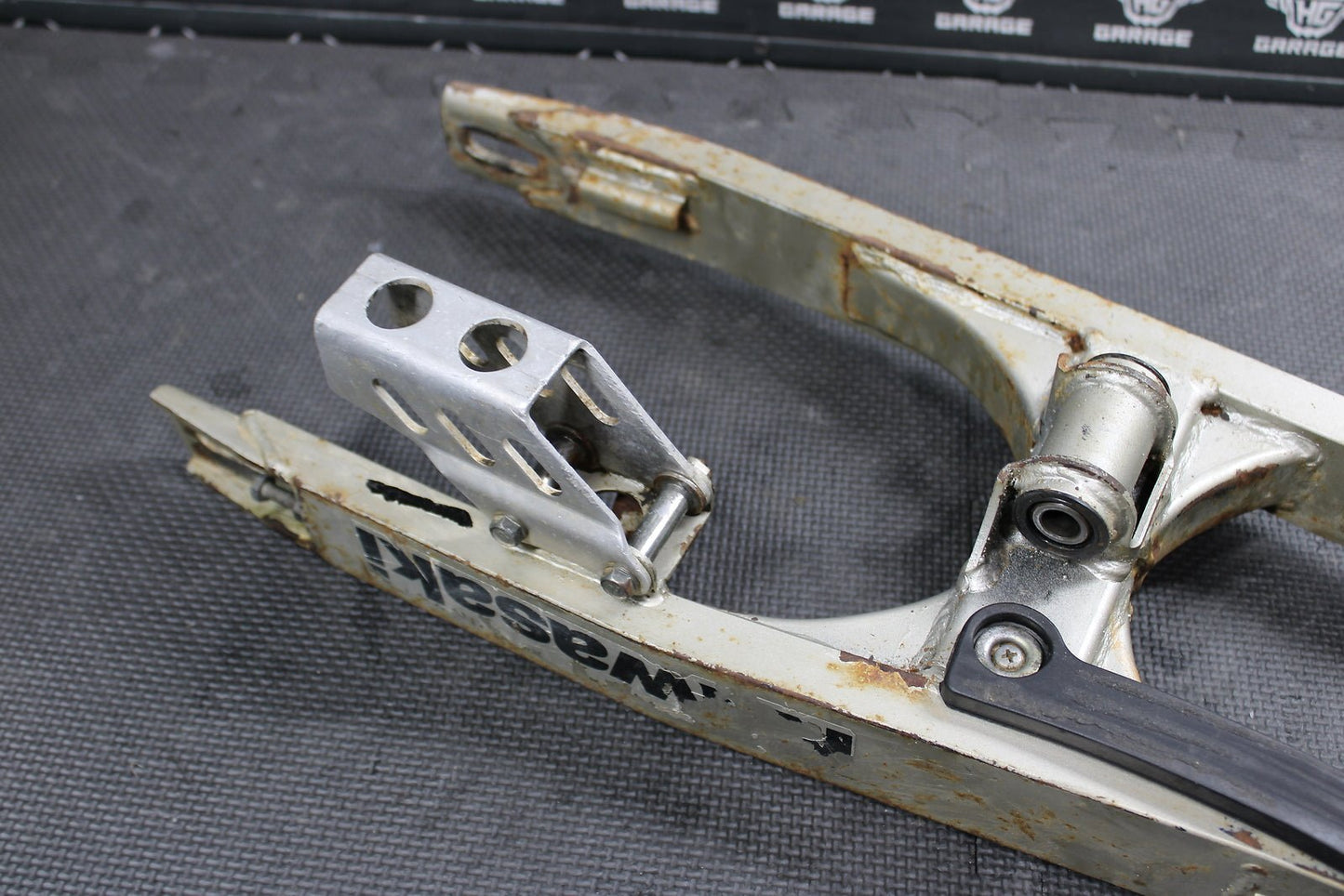 2002 KAWASAKI KX65 OEM SWINGARM SWING ARM SUSPENSION 33001 - 1623 - TX - hggarage