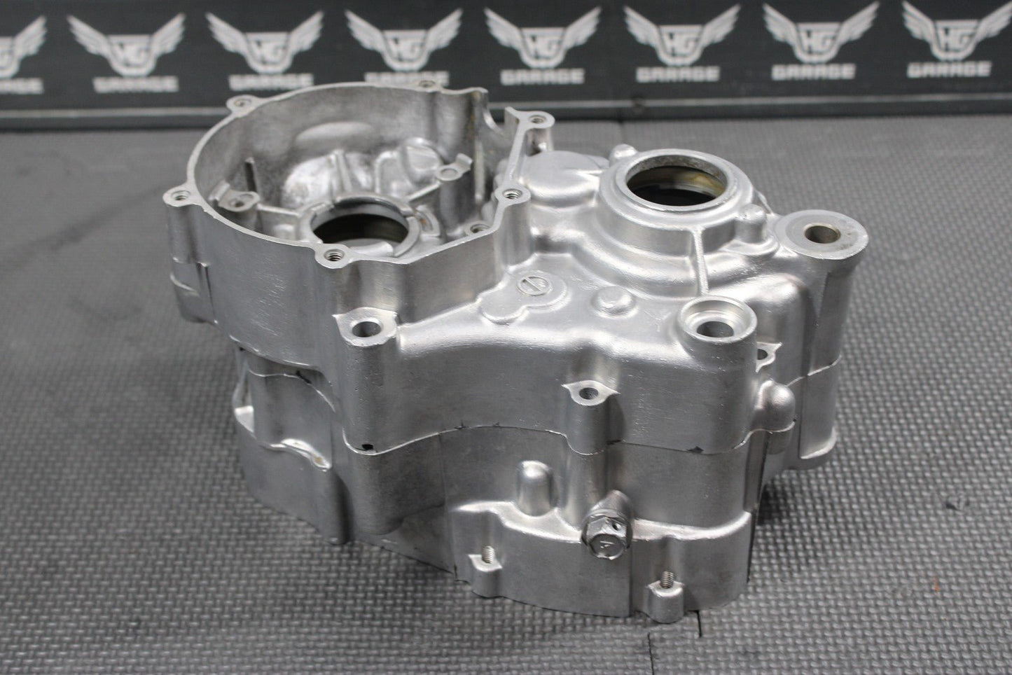 2001 KAWASAKI 01 - 05 KX100 KX85 OEM LEFT RIGHT ENGINE MOTOR CRANKCASE CRANK CASES - hggarage